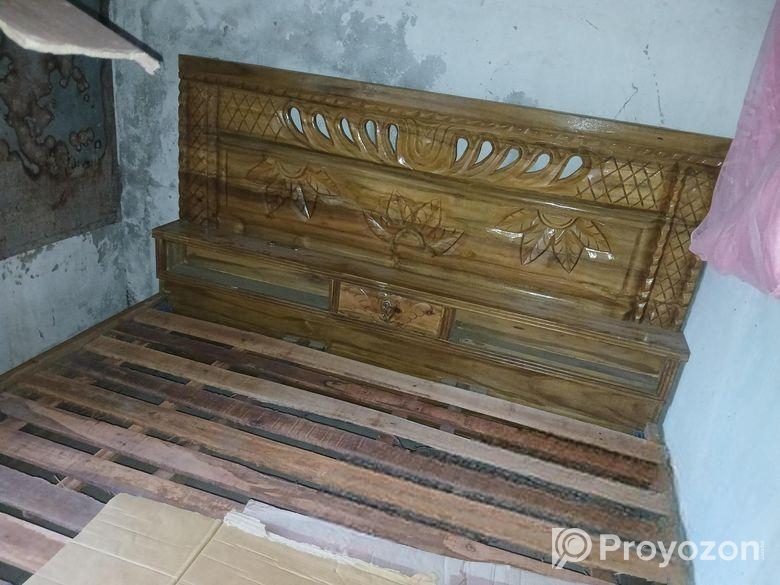 আকাশি কাটের ফুল বক্স খাট