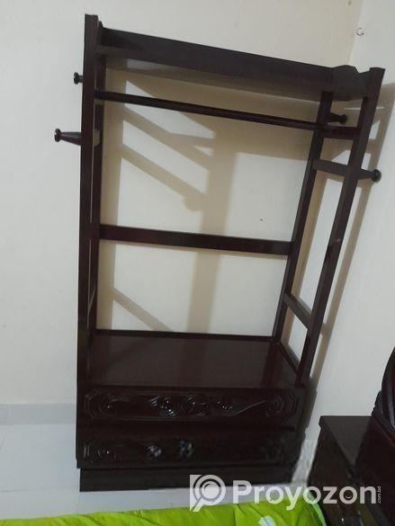 মাল্টি ফাংশনাল কাঠের আলনা, ওয়ারড্রব