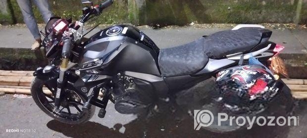 Yamaha FZs V2 . 2025