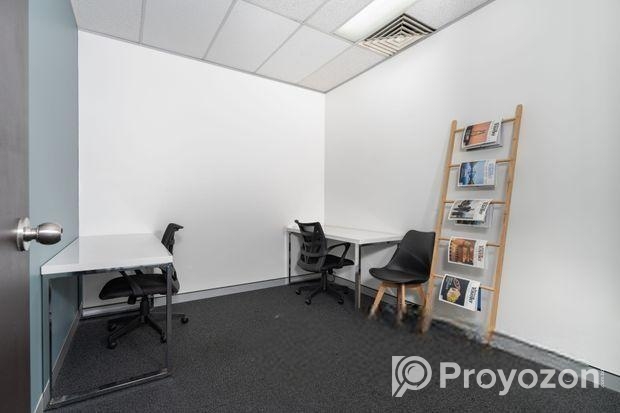 Professional office in Regus Rahim Plaza De CPDL on fully flexibl