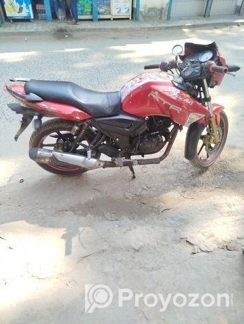 TVS Apache RTR 160 . 2017