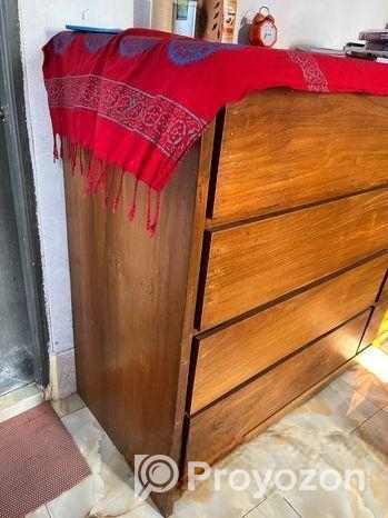 সেগুন কাঠের বার্নিশ করা ওয়ারড্রব