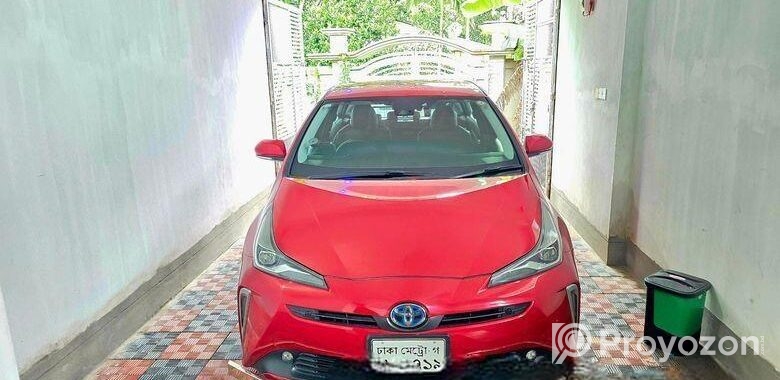 Toyota Prius . 2019