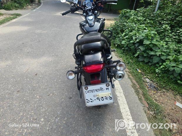 Bajaj Avenger 160 . 2023