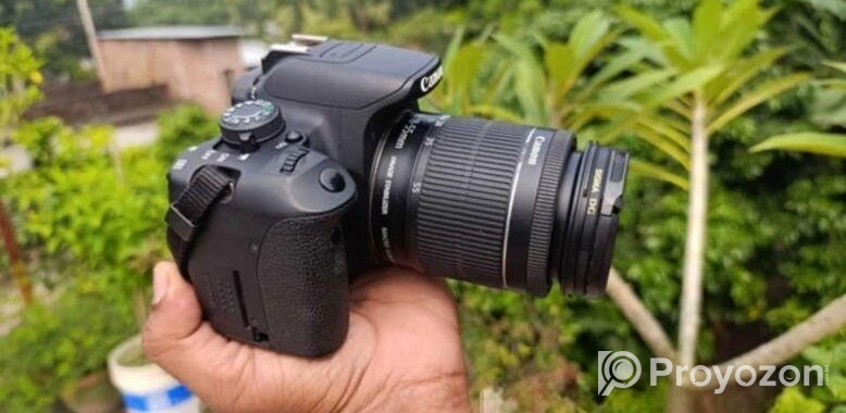 Canon 700d camera