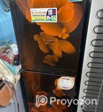 New Condition Fridge For Sell