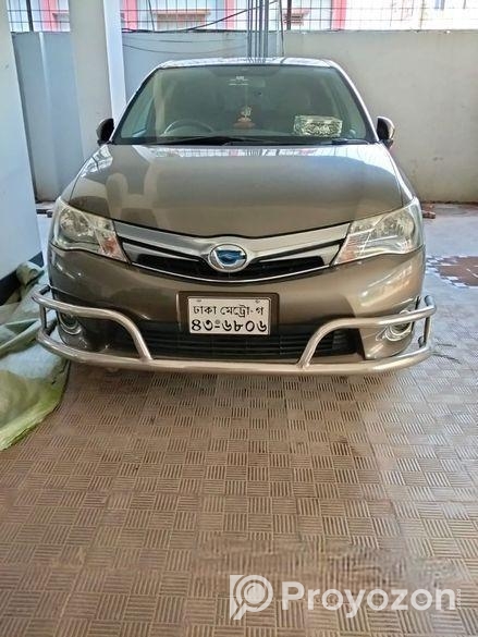 Toyota Fielder . 2014