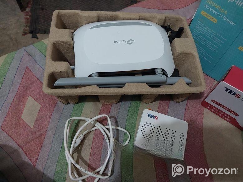 Router and onu (রাউটার এবং অনু