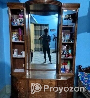 ড্রেসিং টেবিল