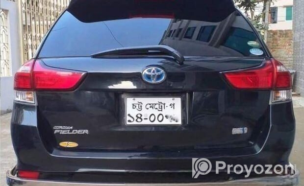 Toyota Fielder G WBX HYBRID 2016