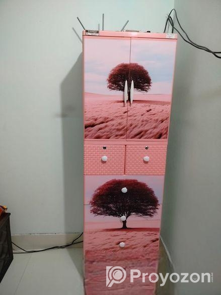 Nadir Plastic Wardrobe