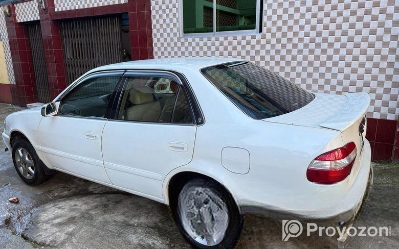 Toyota Corolla . 1997