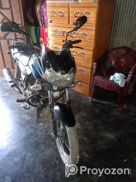 Bajaj Discover 100 . 2011