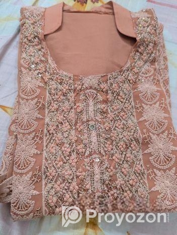 স্টাইলিশ পিচ (peach) রঙের এমব্রয়ডারি ও বিডসের কাজ করা কামিজ দোপাট