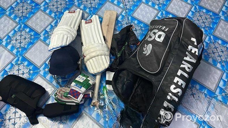 আমি এই ক্রিকেট সেট টা বিক্রি করবো