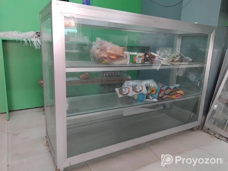 Showcase Look Like New