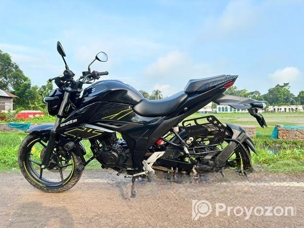 Suzuki Gixxer . 2024