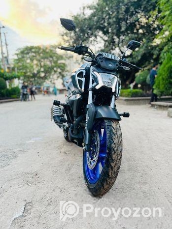 Yamaha Fzs V4 . 2025