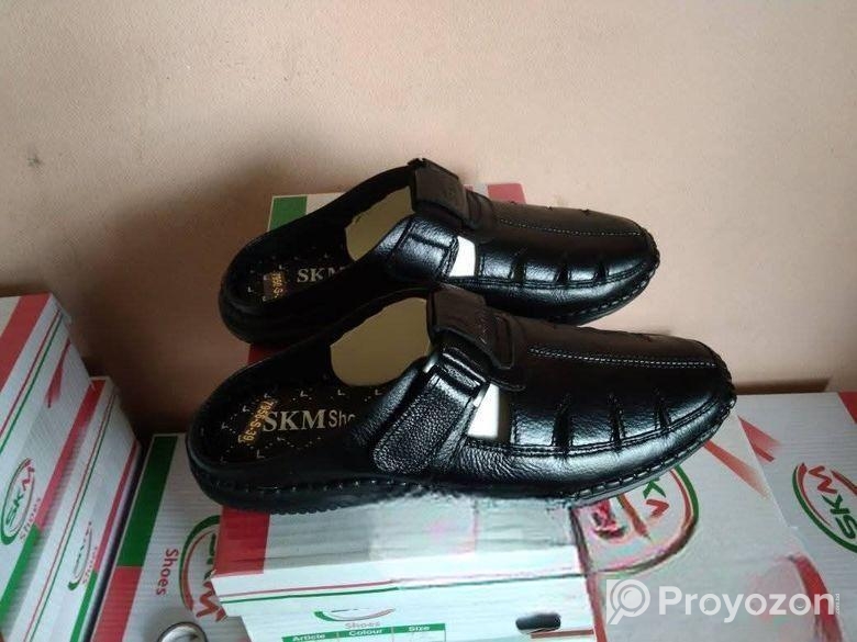 Skm সুজ ১০০% গরুর চামড়া দিয়ে তৈরি