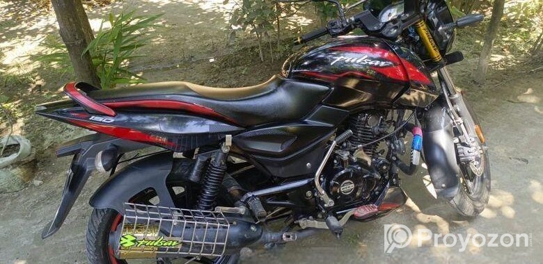 Bajaj Pulsar 150 . 2023