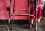 ২ চাকা বিষিষ্ট ওয়াকার। বয়স্ক রোগীদের জন্য।