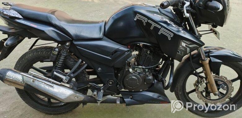 TVS APACHE RTR 150 . 2017