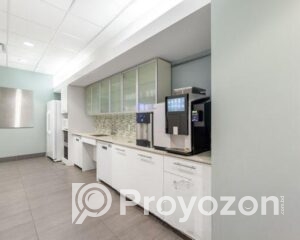 fitted-44_2025-10-22_09-57-43