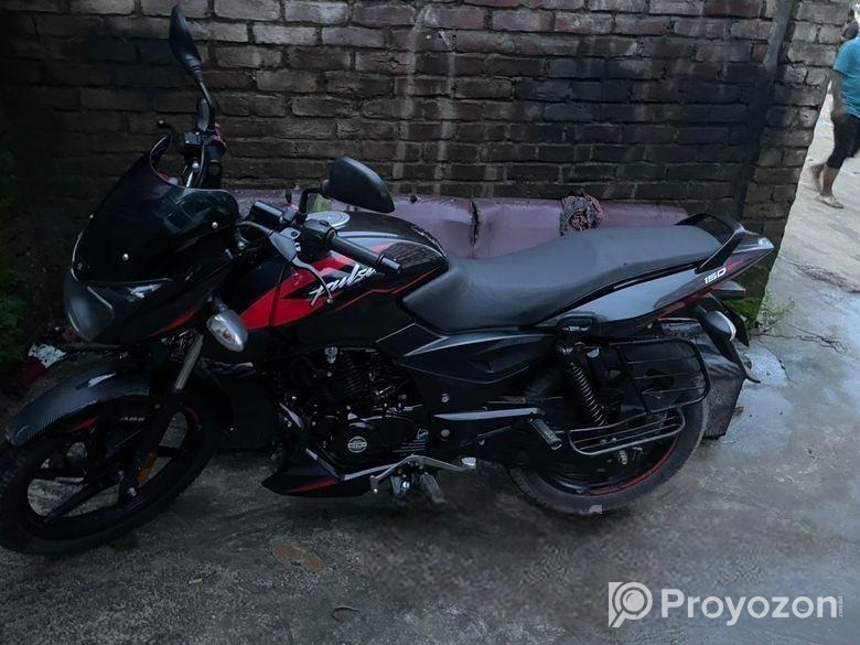 Bajaj Pulsar 150 ` 2024