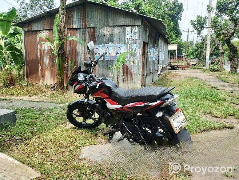 Bajaj Discover 125 Black Red 2021