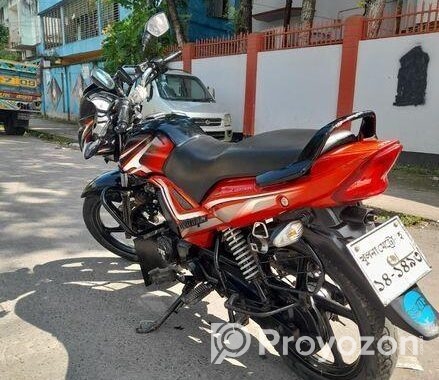 TVS Metro Plus . 2022