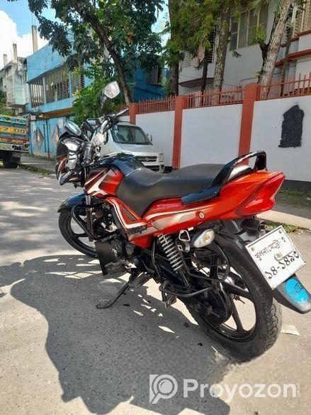 TVS Metro Plus . 2022