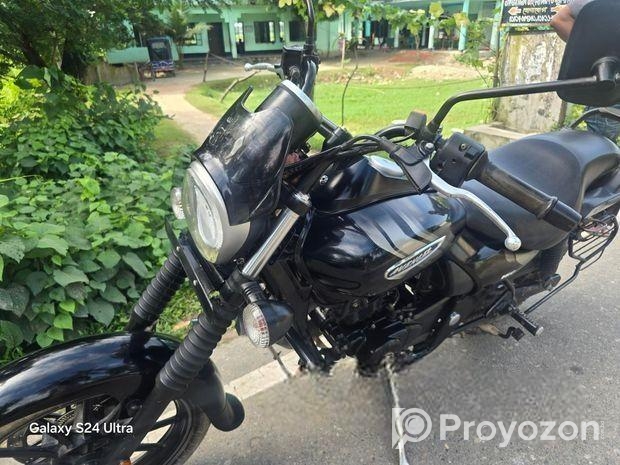 Bajaj Avenger 160 . 2023