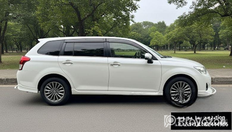 Toyota Fielder G 2013