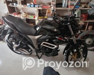 fitted-4_2025-10-09_17-47-58