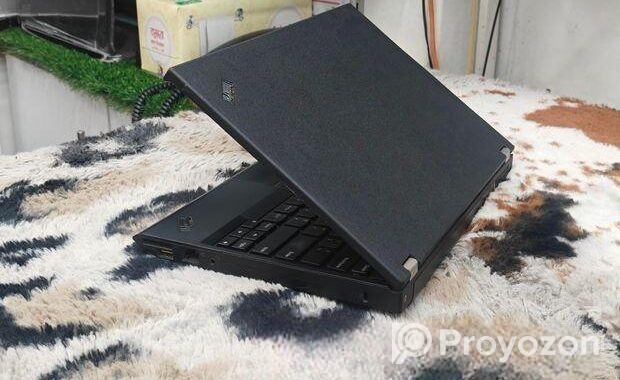 Lenovo intel Core i5-8GB RAM 500GB HDD fresh conditio 3 years war