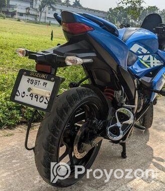 Suzuki Gixxer SF . 2021