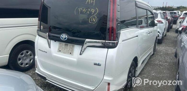Toyota Esquire GI PREMIUM 2021