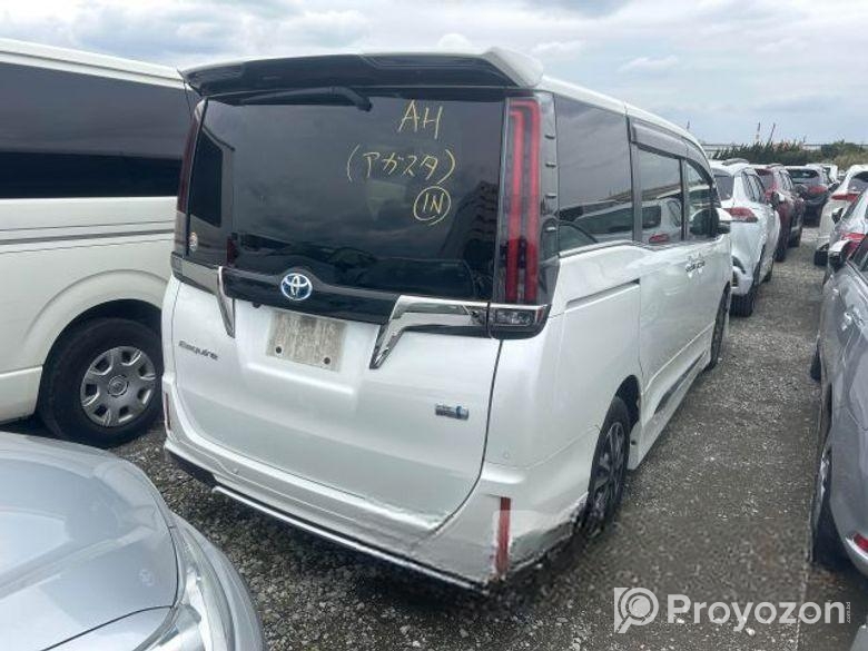Toyota Esquire GI PREMIUM 2021