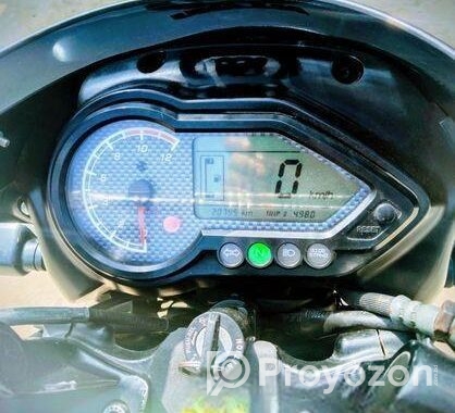 Bajaj Pulsar 150 2017