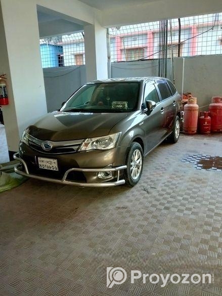 Toyota Fielder . 2014