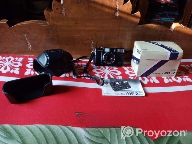Yashica Mf2