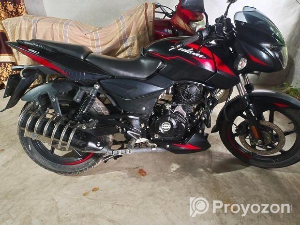 Bajaj Pulsar 150 ` 2022