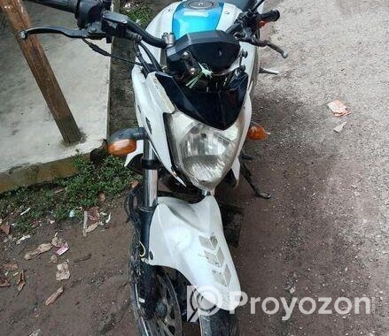 Yamaha FZ . 2013