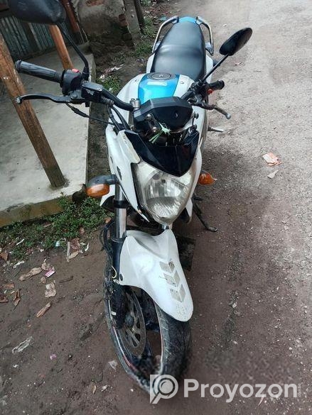 Yamaha FZ . 2013