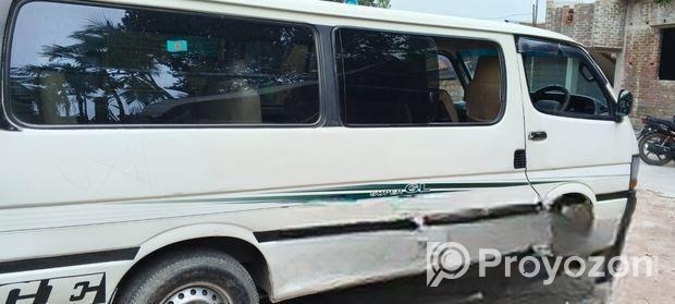 Toyota Hiace 2003