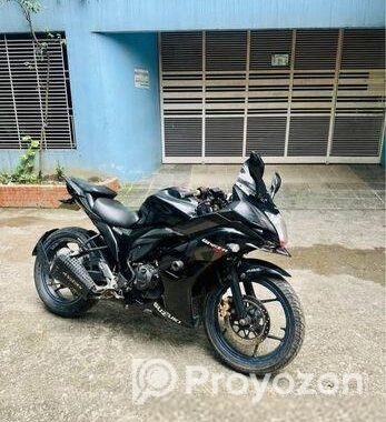 Suzuki Gixxer SF . 2017