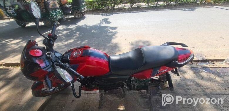 TVS Apache RTR . 2016