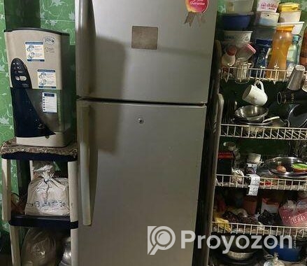 Samsung 260 L No Frost refrigerator