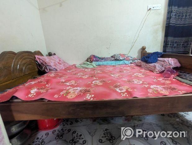 ডাবল বেডের খাট