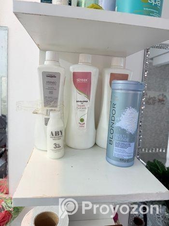 পার্লার চেয়ার আর শরঞ্জাম বিক্রি হবে